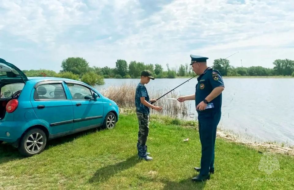 Безопасность на водных объектах в Ялуторовском округе под контролем сотрудников МЧС России Безопасность на водных объектах в Ялуторовском округе под контролем сотрудников МЧС России