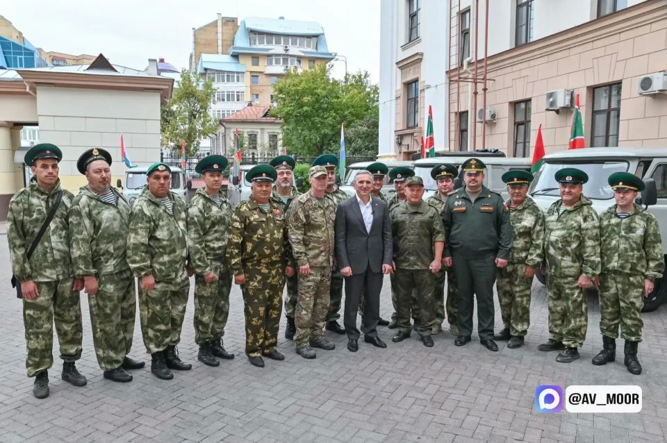 Александр Моор поздравил пограничников с профессиональным праздником Александр Моор поздравил пограничников с профессиональным праздником