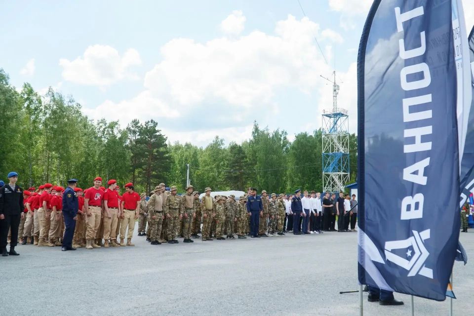 В центре «Аванпост» прошел выпускной обучающихся специализированных групп добровольной подготовке к военной службе В центре «Аванпост» прошел выпускной обучающихся специализированных групп добровольной подготовке к военной службе