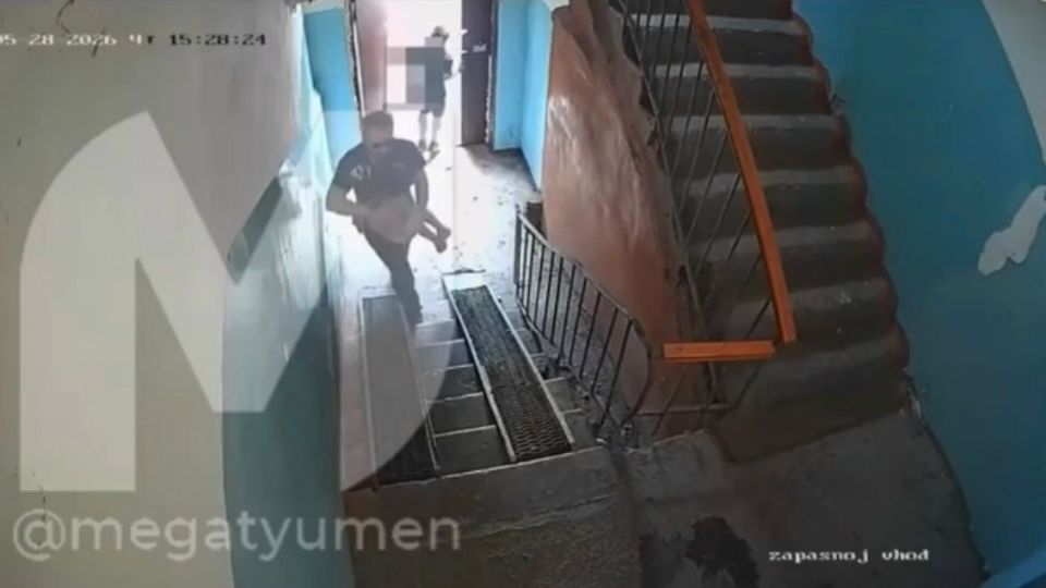 У педофила есть семилетняя дочь: появилась новая информация о мужчине, который чуть не изнасиловал пятилетнюю девочку в подъезде пансионата на Лесобазе