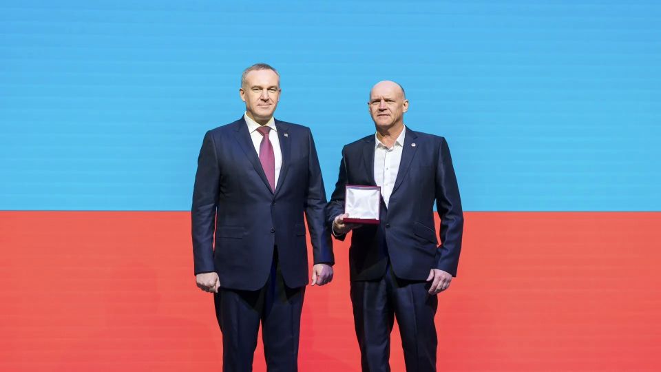 Руслан Кухарук: Подвели итоги спортивного сезона 2025 года на юбилейной церемонии награждения окружного конкурса «Спортивная элита» Руслан Кухарук: Подвели итоги спортивного сезона 2025 года на юбилейной церемонии награждения окружного конкурса «Спортивная элита»