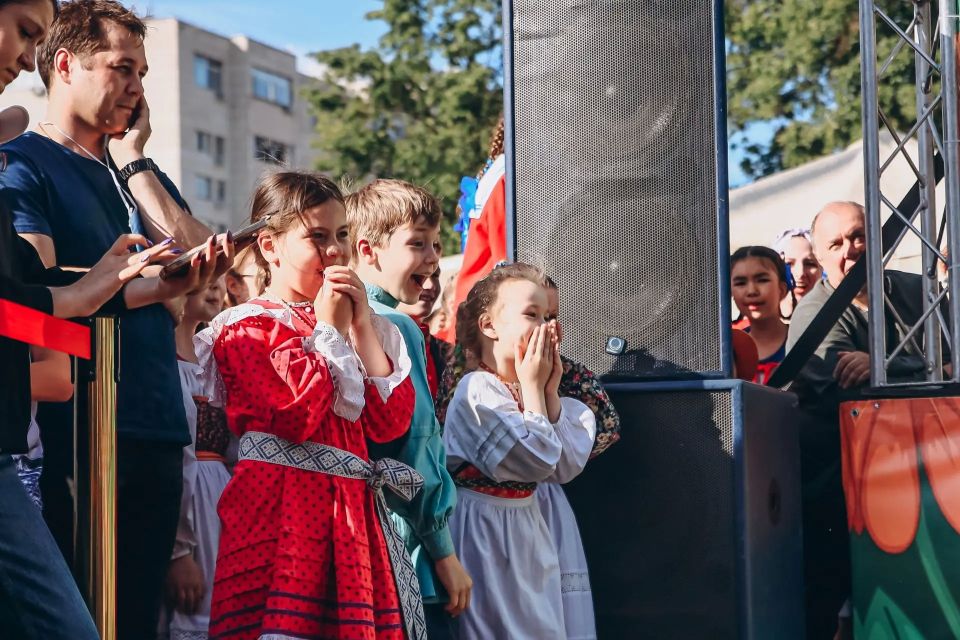 Максим Афанасьев: Сегодня с самого утра город наполнился музыкой, танцами и искренним детским смехом Максим Афанасьев: Сегодня с самого утра город наполнился музыкой, танцами и искренним детским смехом
