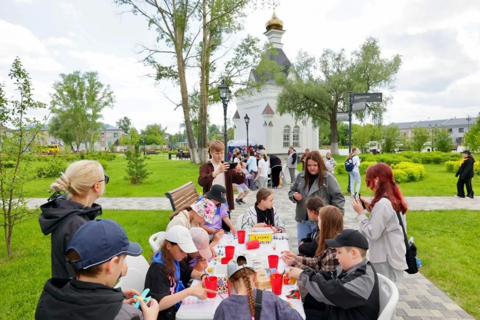Александровский сад прямо сейчас — эпицентр лета, детства и драйва! Александровский сад прямо сейчас — эпицентр лета, детства и драйва!