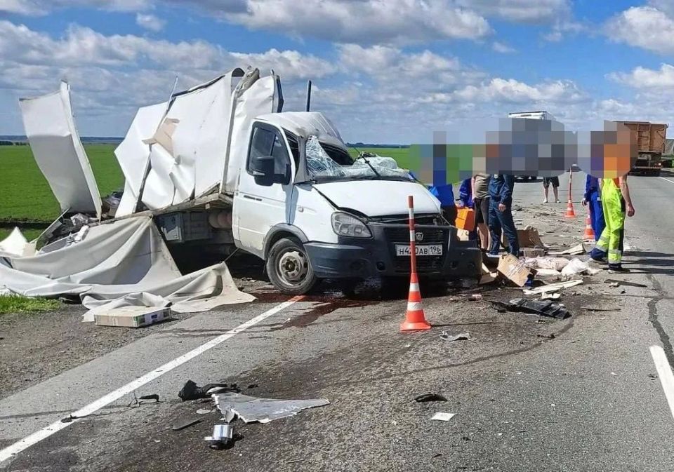 На тюменской трассе из-за смертельного ДТП ограничено движение