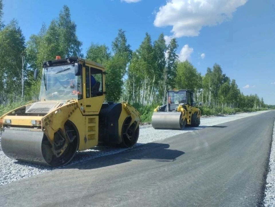В Тюменской области ремонтируют дорогу к границе с Казахстаном В Тюменской области ремонтируют дорогу к границе с Казахстаном