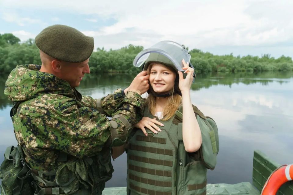 Военно-патриотическая акция, посвященная 69-й годовщине со дня образования ТВВИКУ, прошла в Тюменском округе Военно-патриотическая акция, посвященная 69-й годовщине со дня образования ТВВИКУ, прошла в Тюменском округе