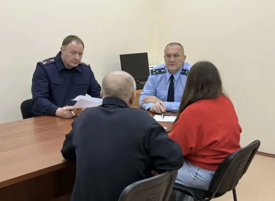 Первый заместитель руководителя регионального следственного управления и заместитель прокурора Тюменской области провели совместный прием граждан