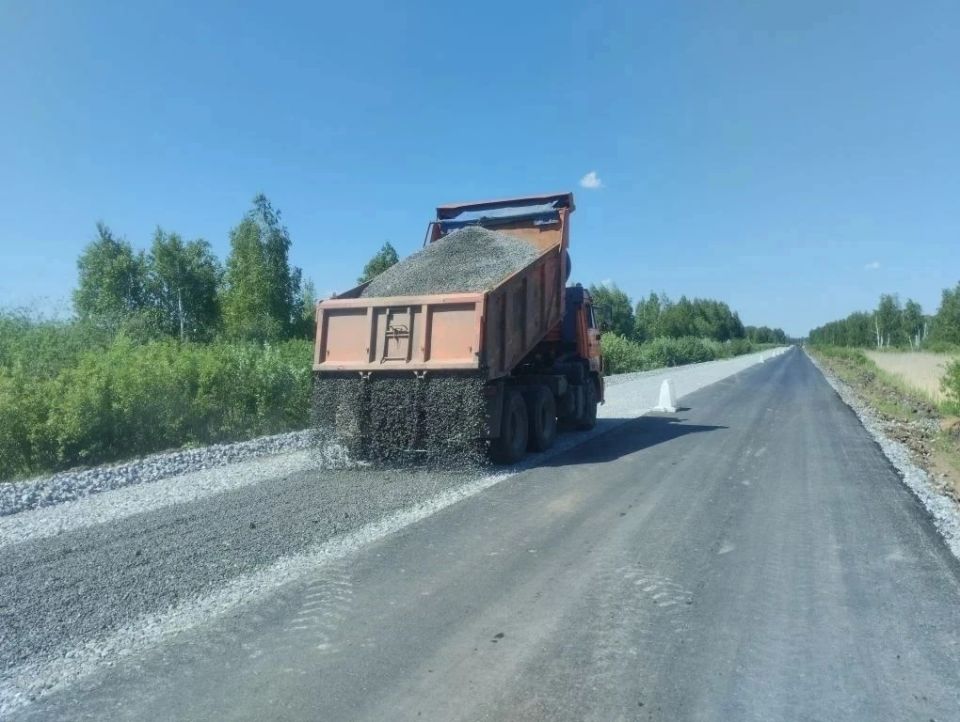 В Тюменской области ремонтируют дорогу к границе с Казахстаном В Тюменской области ремонтируют дорогу к границе с Казахстаном
