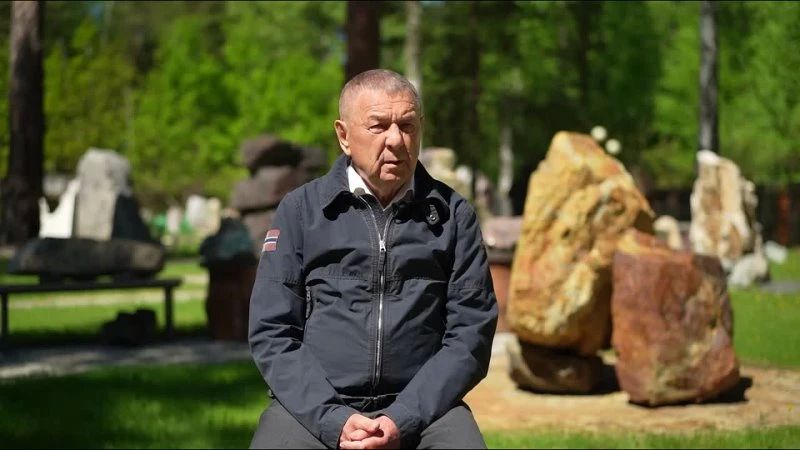 Сегодня исполнилось 85 лет геологу-первопроходцу, почетному жителю Тюменской области и Ямала Анатолию Брехунцову. При его участии было открыто 126 месторождений углеводородов. Творческий коллектив ГТРК "Регион-Тюмень" снял...