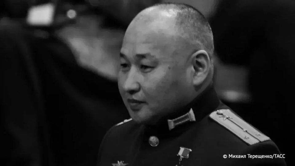 Герой России, уроженец Калмыкии Наран Очир-Горяев погиб при выполнении боевых задач в ходе специальной военной операции - глава республики Бату Хасиков