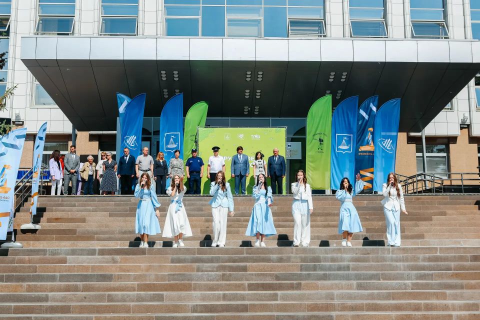Торжественно открыли «Трудовое лето» Торжественно открыли «Трудовое лето»