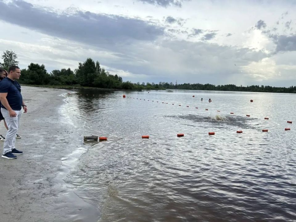 Бесплатный муниципальный пляж на озере Круглом около парка им. Гагарина готов к приёму отдыхающих