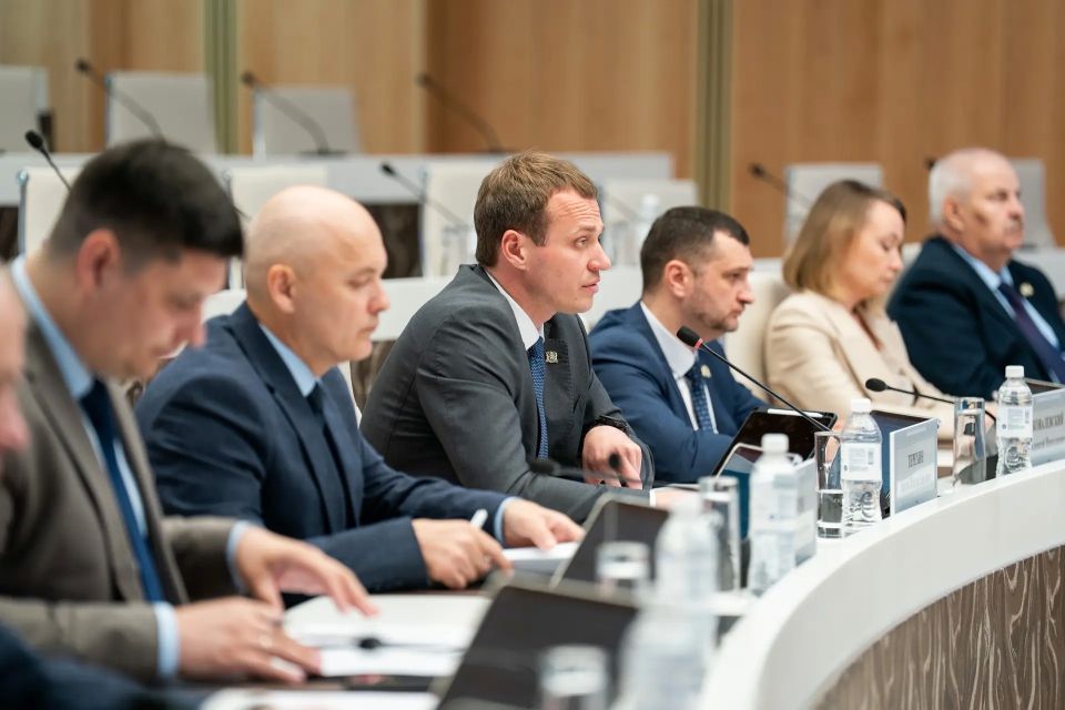 Руслан Кухарук: Об основных решениях, принятых на заседании Правительства Югры: Руслан Кухарук: Об основных решениях, принятых на заседании Правительства Югры:
