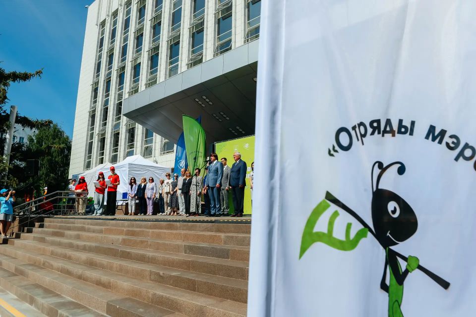 Торжественно открыли «Трудовое лето» Торжественно открыли «Трудовое лето»