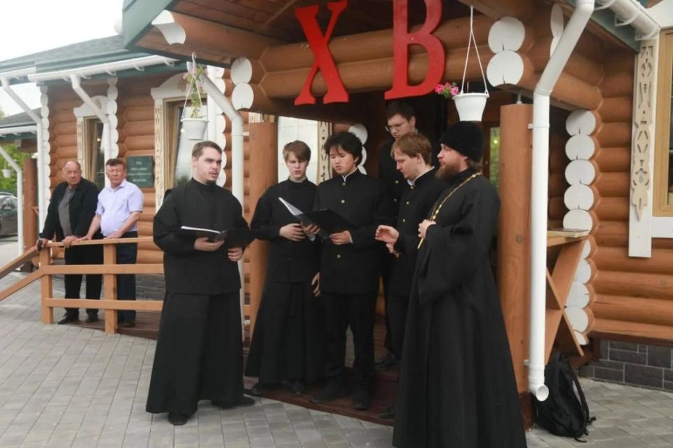 В селе Иевлево Ярковского округа отстроили храм в честь Архангела Михаила, утраченный в советское время В селе Иевлево Ярковского округа отстроили храм в честь Архангела Михаила, утраченный в советское время