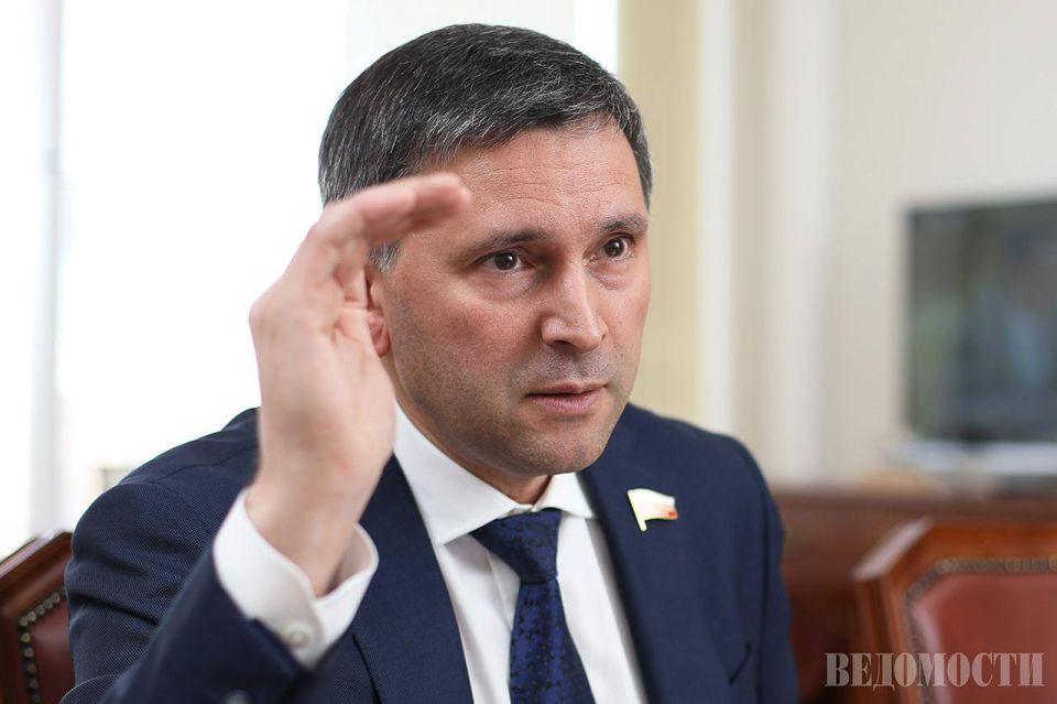 Кобылкин прокомментировал «Ведомостям» возможное избрание на пост лидера фракции единороссов в Госдуме