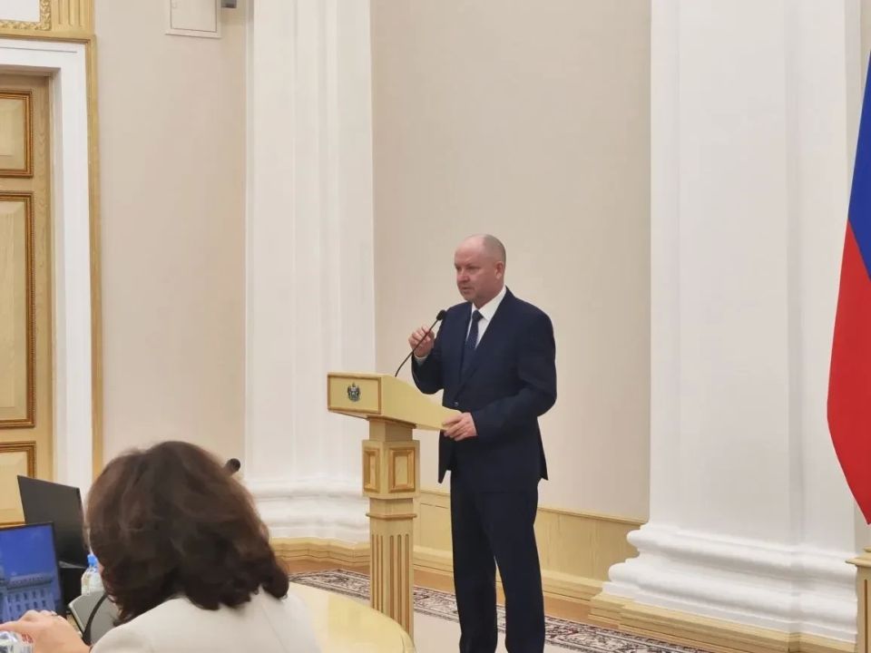 В Правительстве Тюменской области состоялось награждение сотрудников учреждений и организаций отрасли "Социальная политика" В Правительстве Тюменской области состоялось награждение сотрудников учреждений и организаций отрасли "Социальная политика"