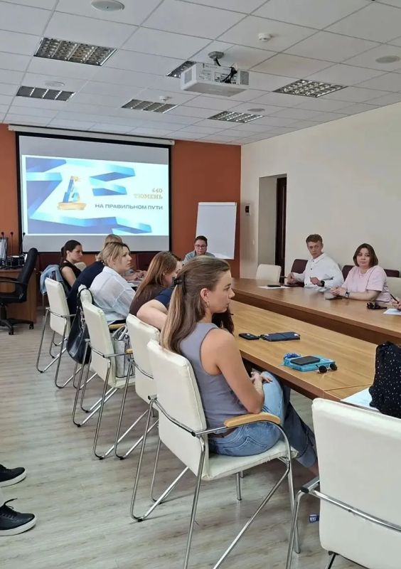 В управе Калининского округа состоялось рабочее совещание с представителями застройщиков, торговых центров и крупных хозяйствующих субъектов В управе Калининского округа состоялось рабочее совещание с представителями застройщиков, торговых центров и крупных хозяйствующих субъектов