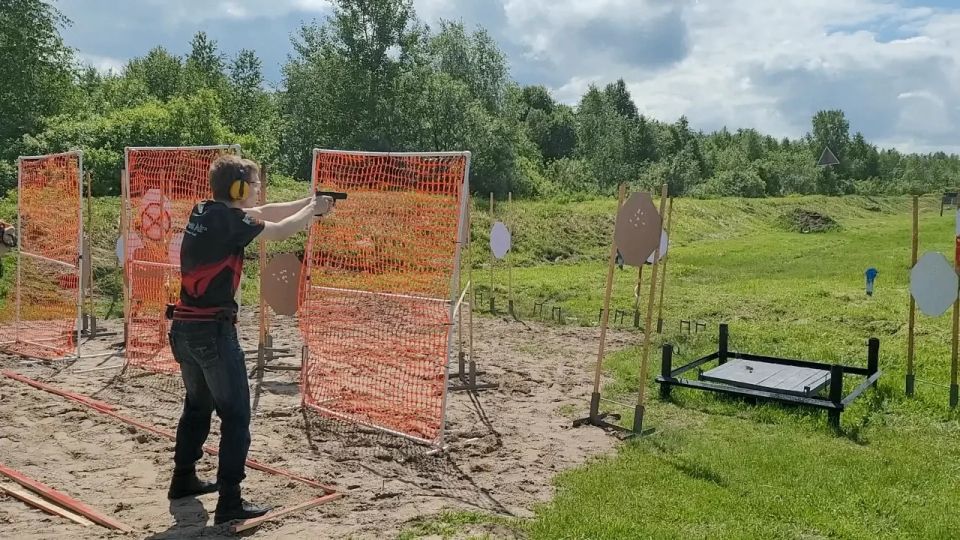 Известны самые меткие жители региона - их определили на чемпионате Тюменской области по практической стрельбе Известны самые меткие жители региона - их определили на чемпионате Тюменской области по практической стрельбе