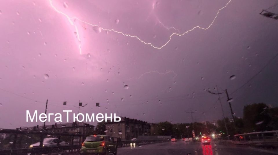 Гроза стала частой гостьей в областной столице! Гроза стала частой гостьей в областной столице!