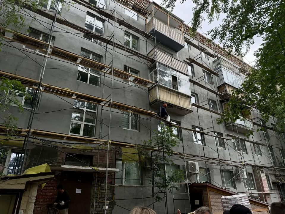 В Тюмени продолжается ремонт фасадов домов на гостевых маршрутах В Тюмени продолжается ремонт фасадов домов на гостевых маршрутах