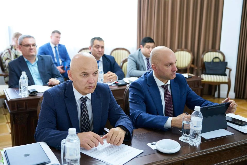 Руслан Кухарук: На заседании постоянно действующего Координационного совещания по обеспечению правопорядка в автономном округе рассмотрели эффективность основных направлений совместной работы Правительства Югры с... Руслан Кухарук: На заседании постоянно действующего Координационного совещания по обеспечению правопорядка в автономном округе рассмотрели эффективность основных направлений совместной работы Правительства Югры с...