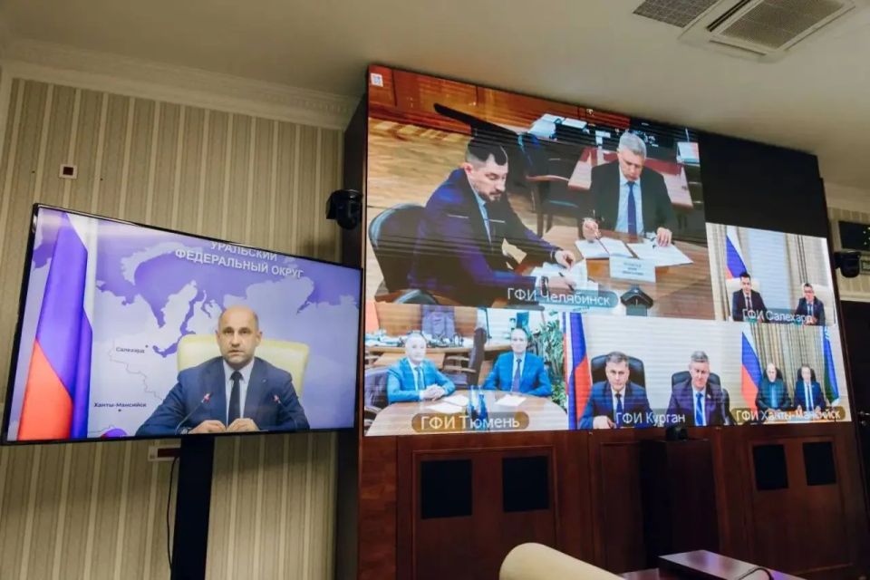 В Год единства народов России в регионах Уральского округа запланировано порядка 500 событий В Год единства народов России в регионах Уральского округа запланировано порядка 500 событий