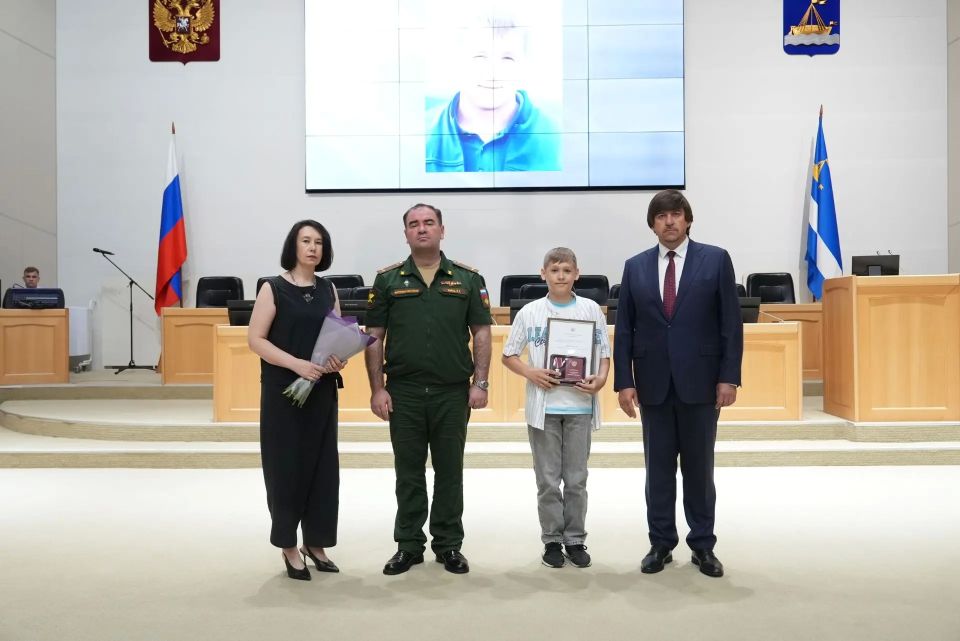 Максим Афанасьев: В администрации города Тюмени прошла торжественная церемония передачи орденов Мужества семьям погибших бойцов СВО Максим Афанасьев: В администрации города Тюмени прошла торжественная церемония передачи орденов Мужества семьям погибших бойцов СВО