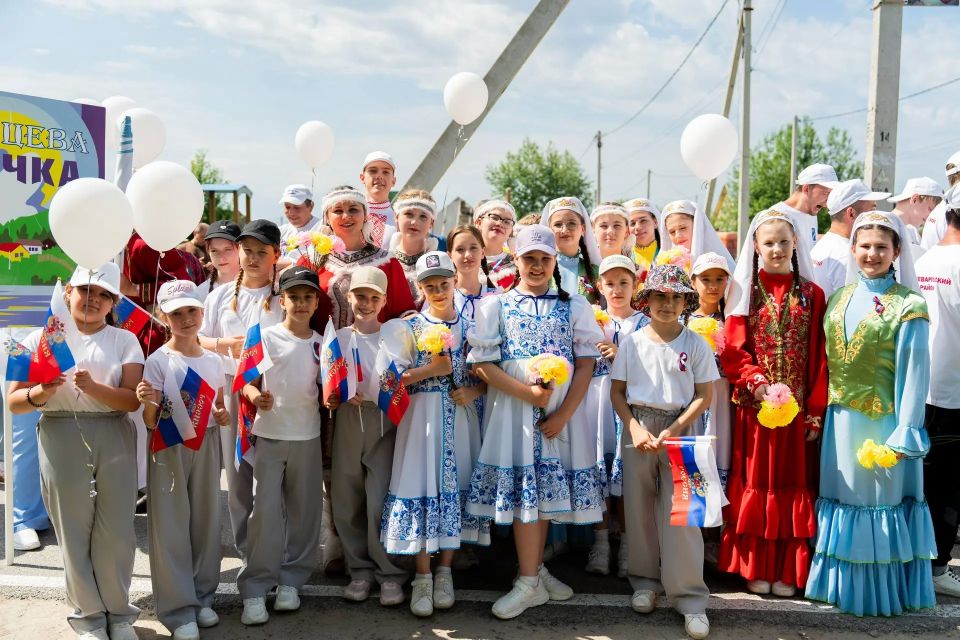 Руслан Кухарук: День России и 98летие Нижневартовского района встретили с жителями муниципалитета ярко и дружно! Руслан Кухарук: День России и 98летие Нижневартовского района встретили с жителями муниципалитета ярко и дружно!