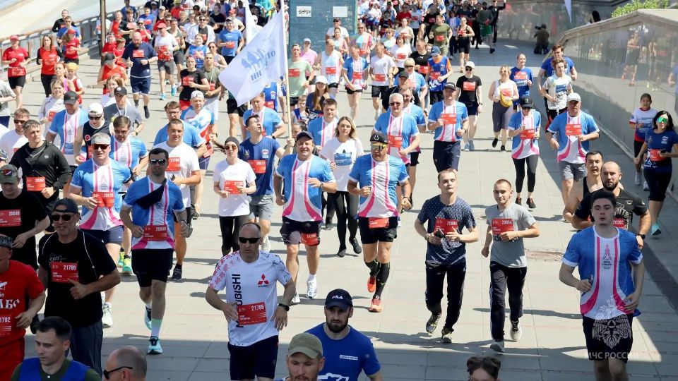 "Забег патриотов": МЧС России и горожане отмечают юбилей Тюмени "Забег патриотов": МЧС России и горожане отмечают юбилей Тюмени