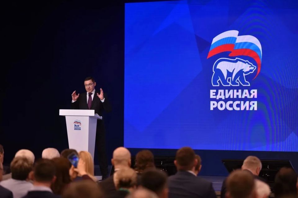 Максим Афанасьев: От всех тюменцев горячо поздравляю с Днём Рождения Владимира Владимировича Якушева — уникального земляка, мудрого руководителя и наставника Максим Афанасьев: От всех тюменцев горячо поздравляю с Днём Рождения Владимира Владимировича Якушева — уникального земляка, мудрого руководителя и наставника
