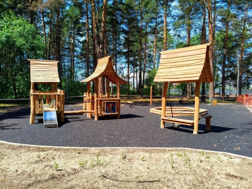 Лесной массив «Комарово парк» Лесной массив «Комарово парк»