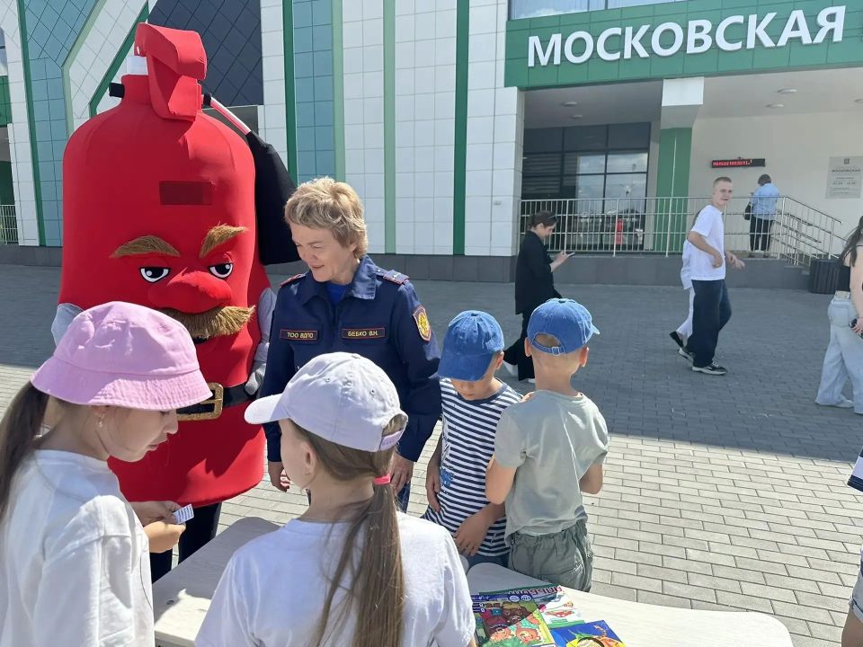 "В посёлке Московский огнеборцы устроили праздник безопасности в честь 134-летия ВДПО" "В посёлке Московский огнеборцы устроили праздник безопасности в честь 134-летия ВДПО"