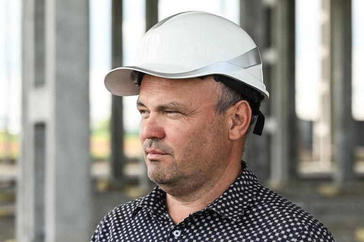 Строительство завода по выпуску готовых домокомплектов ведет группа компаний "TIS" по Велижанскому тракту в Тюмени Строительство завода по выпуску готовых домокомплектов ведет группа компаний "TIS" по Велижанскому тракту в Тюмени