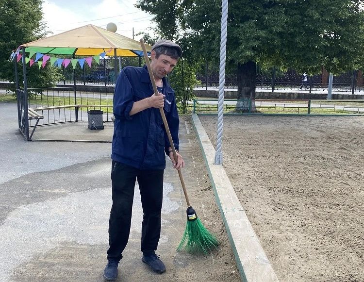 Не можете найти работу? Есть решение! В Тюменской области успешно реализуется программа временного трудоустройства — и она уже в этом году помогла десяткам жителей региона сделать шаг к стабильной карьере Не можете найти работу? Есть решение! В Тюменской области успешно реализуется программа временного трудоустройства — и она уже в этом году помогла десяткам жителей региона сделать шаг к стабильной карьере