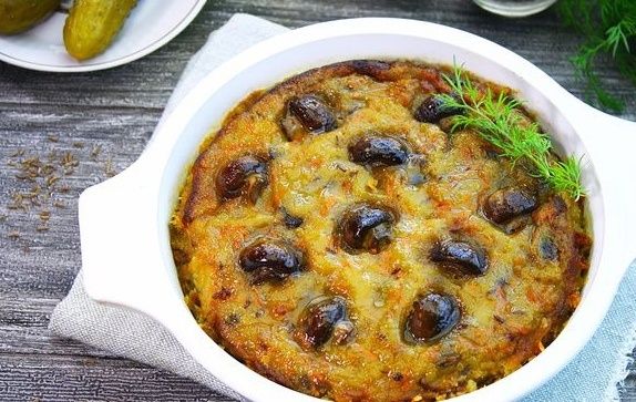 Постная картофельная бабка с грибами