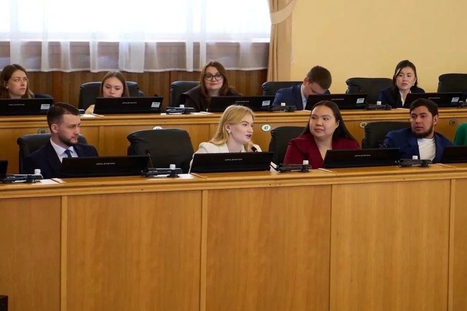 В Тюмени прошёл ежегодный Форум молодых парламентариев Тюменской области, приуроченный к 20-летию Общественной молодёжной палаты при Тюменской областной Думе В Тюмени прошёл ежегодный Форум молодых парламентариев Тюменской области, приуроченный к 20-летию Общественной молодёжной палаты при Тюменской областной Думе