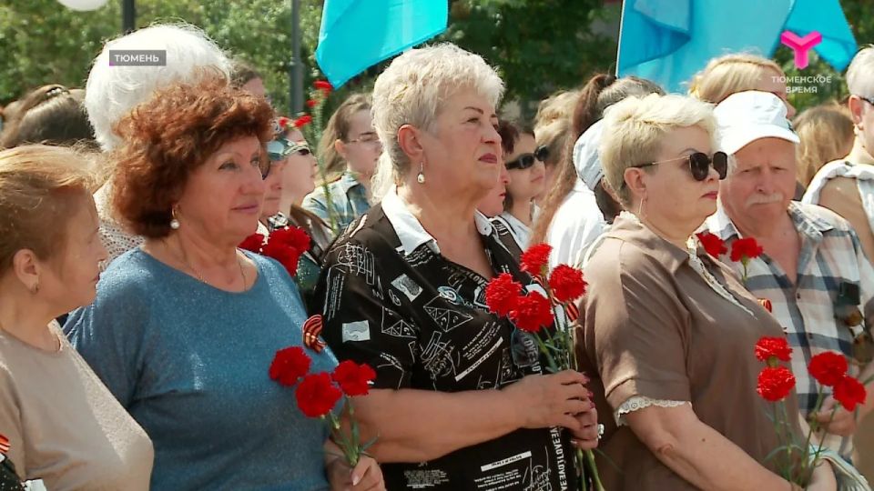 В Тюмени прошёл митинг Тюменского регионального отделения Союза женщин России "В единстве наша сила" В Тюмени прошёл митинг Тюменского регионального отделения Союза женщин России "В единстве наша сила"
