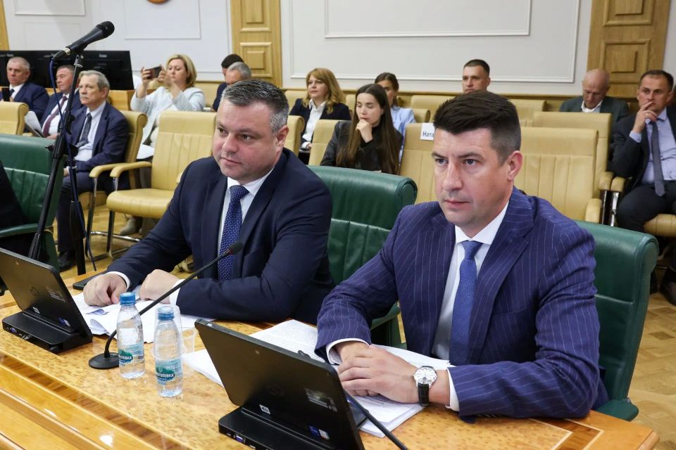 Максим Афанасьев: В Совете Федерации в рамках обсуждения устойчивого развития муниципальных территорий рассмотрели практику по развитию территорий города Тюмени Максим Афанасьев: В Совете Федерации в рамках обсуждения устойчивого развития муниципальных территорий рассмотрели практику по развитию территорий города Тюмени