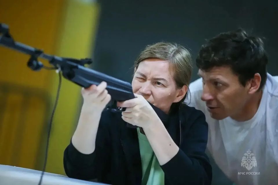 #МЧСзаЗОЖ. Командир отделения 157-й пожарно-спасательной части из села Стрехнино Ишимского округа Андрей Старожилов со своей супругой Марией и сыном Артемом принял участие в областном фестивале Всероссийского... #МЧСзаЗОЖ. Командир отделения 157-й пожарно-спасательной части из села Стрехнино Ишимского округа Андрей Старожилов со своей супругой Марией и сыном Артемом принял участие в областном фестивале Всероссийского...