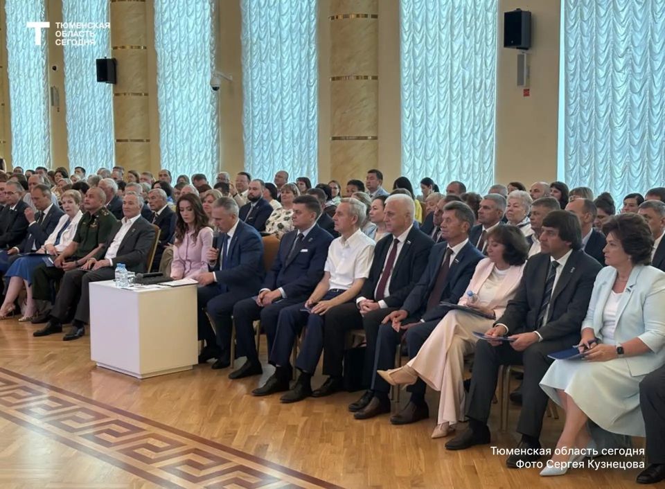 От помощи бойцам СВО до благоустройства: Александр Моор обозначил задачи «Единой России» перед выборами От помощи бойцам СВО до благоустройства: Александр Моор обозначил задачи «Единой России» перед выборами