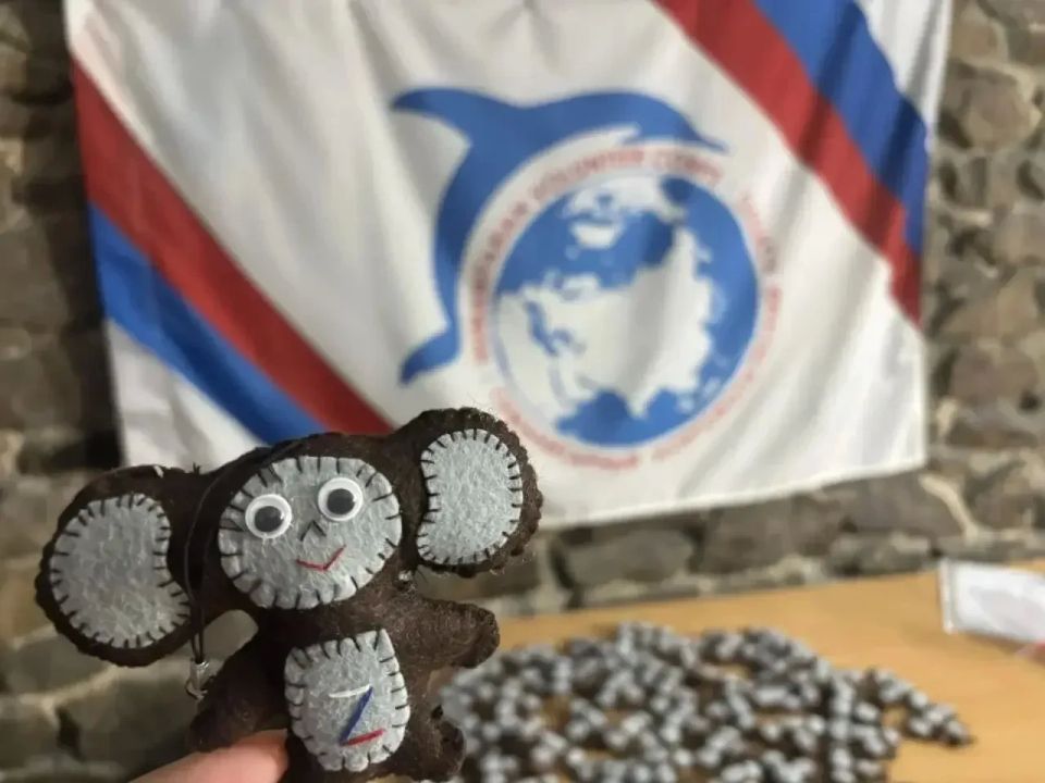 Пять жителей Тюменской области отправились в гуманитарную миссию Пять жителей Тюменской области отправились в гуманитарную миссию