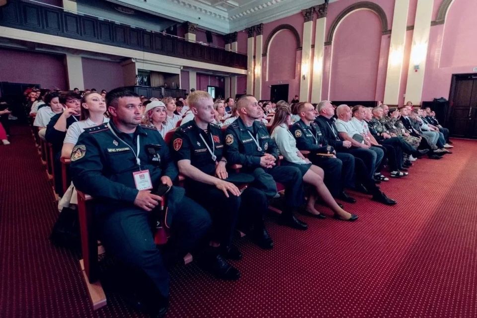 Сотрудница областного управления МЧС России стала полуфиналисткой Всероссийского конкурса "Быть, а не казаться" Сотрудница областного управления МЧС России стала полуфиналисткой Всероссийского конкурса "Быть, а не казаться"