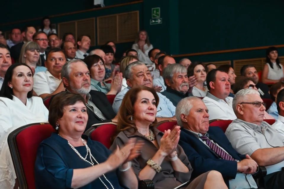 Александр Моор: Омутинскому муниципальному округу 95 лет! Александр Моор: Омутинскому муниципальному округу 95 лет!