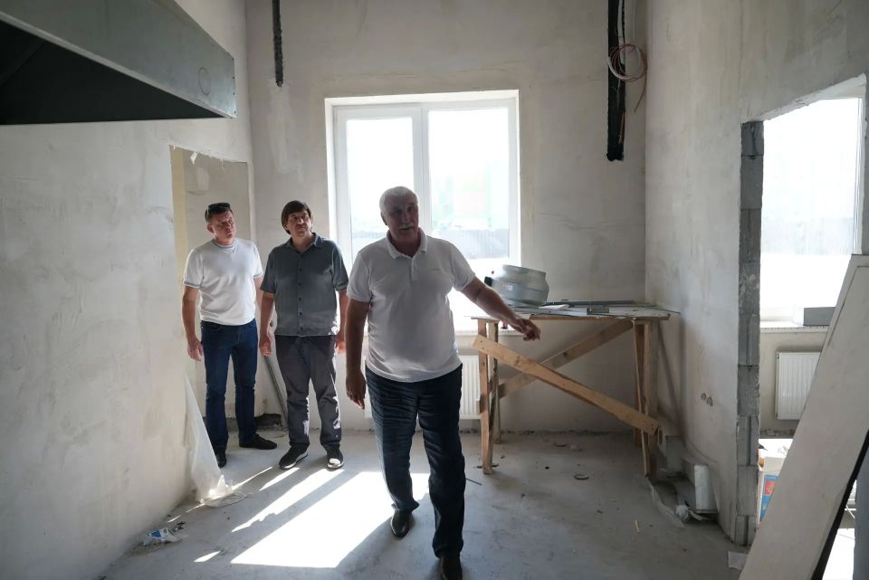 Максим Афанасьев: Сегодня состоялись важные встречи с инвесторами, активно реализующими масштабные проекты на улице Народной в Тюмени Максим Афанасьев: Сегодня состоялись важные встречи с инвесторами, активно реализующими масштабные проекты на улице Народной в Тюмени
