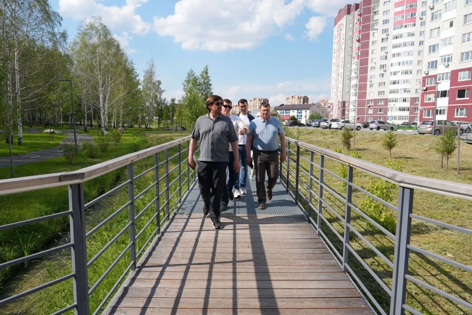 Максим Афанасьев: Сегодня совместно с моим заместителем Е.В. Сорокиным и руководителями Управ мы провели плановый объезд города с целью контроля текущего состояния городской среды Максим Афанасьев: Сегодня совместно с моим заместителем Е.В. Сорокиным и руководителями Управ мы провели плановый объезд города с целью контроля текущего состояния городской среды