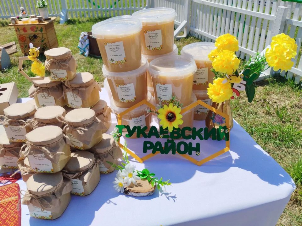 Делегация Тукаевского района из Республики Татарстан на тюменском Сабантуе представила подворье Делегация Тукаевского района из Республики Татарстан на тюменском Сабантуе представила подворье