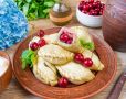 Нежные вареники с вишней на пару