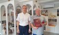 Владельца коллекции из 700 изданий "Конька-горбунка" из Голышманово Анатолия Попова отметили за вклад в культуру