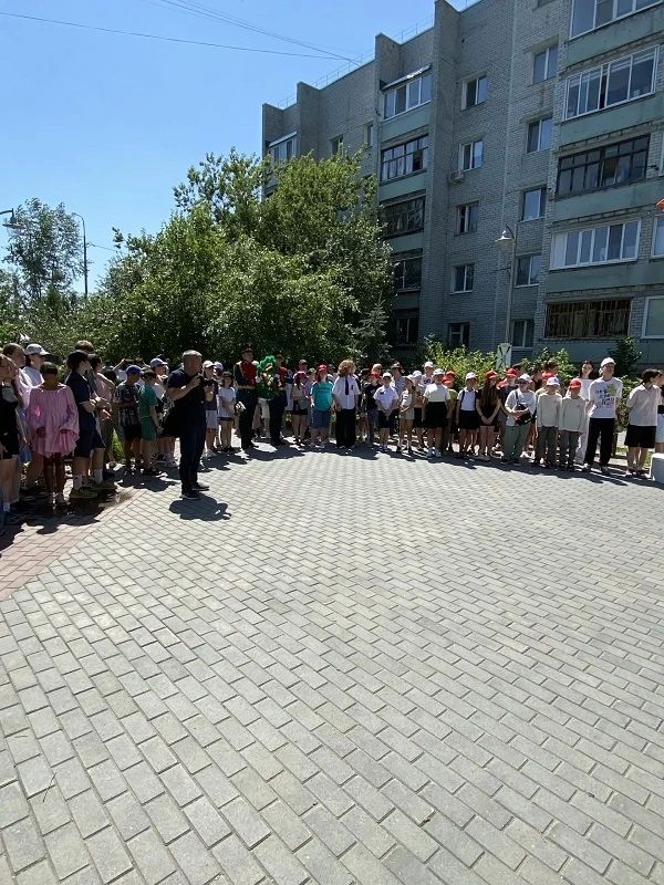 Связь поколений. Советом ветеранов войны и труда Калининского округа совместно с ТВВИКУ 22 июня проведен митинг «Помним! Скорбим», посвященный Дню памяти и скорби Связь поколений. Советом ветеранов войны и труда Калининского округа совместно с ТВВИКУ 22 июня проведен митинг «Помним! Скорбим», посвященный Дню памяти и скорби